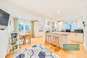 Photo 19- click for photo gallery